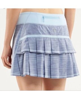 Lululemon Athletica "Pace Setter Skirt" Skort Striped Blue Purple Women's Size 4